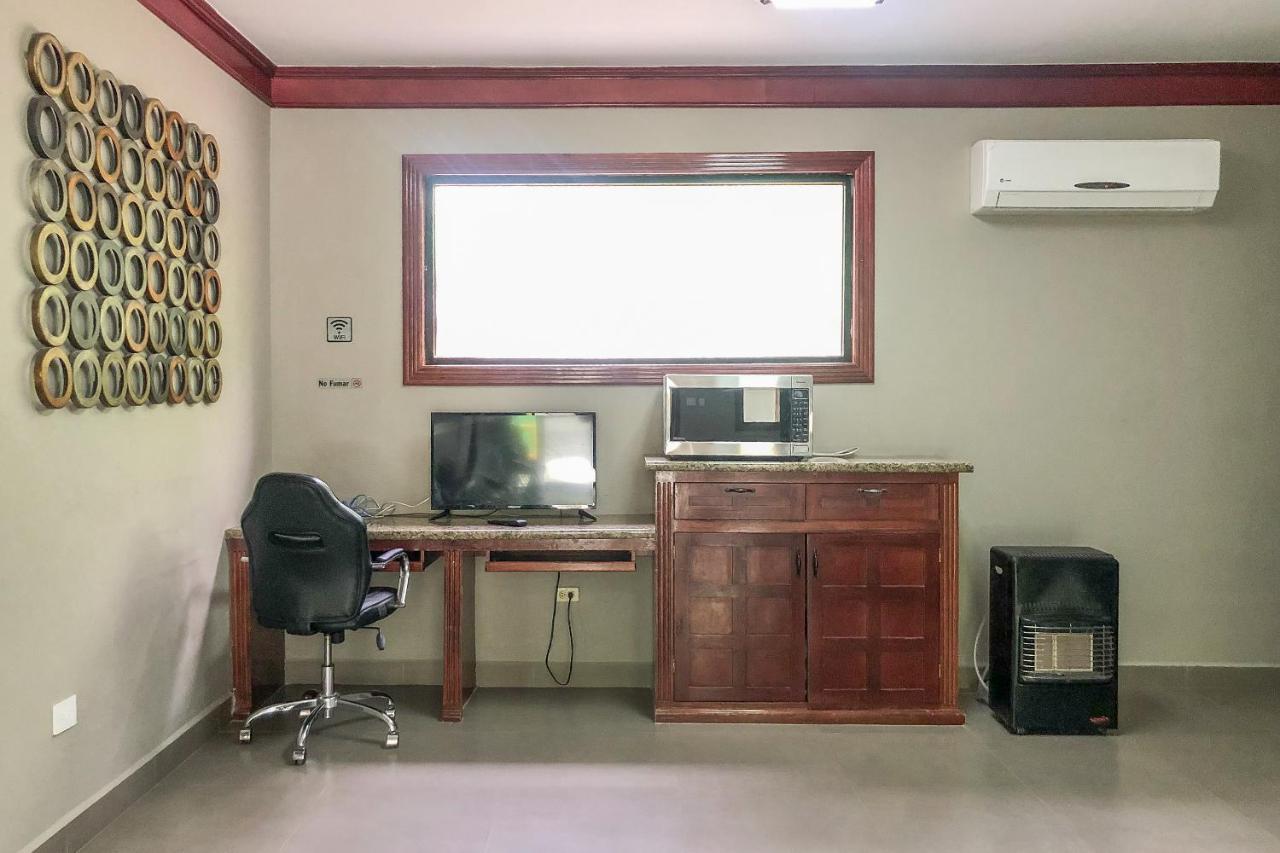 Capital O Palms Hotel, Acuna Ciudad Acuña 外观 照片