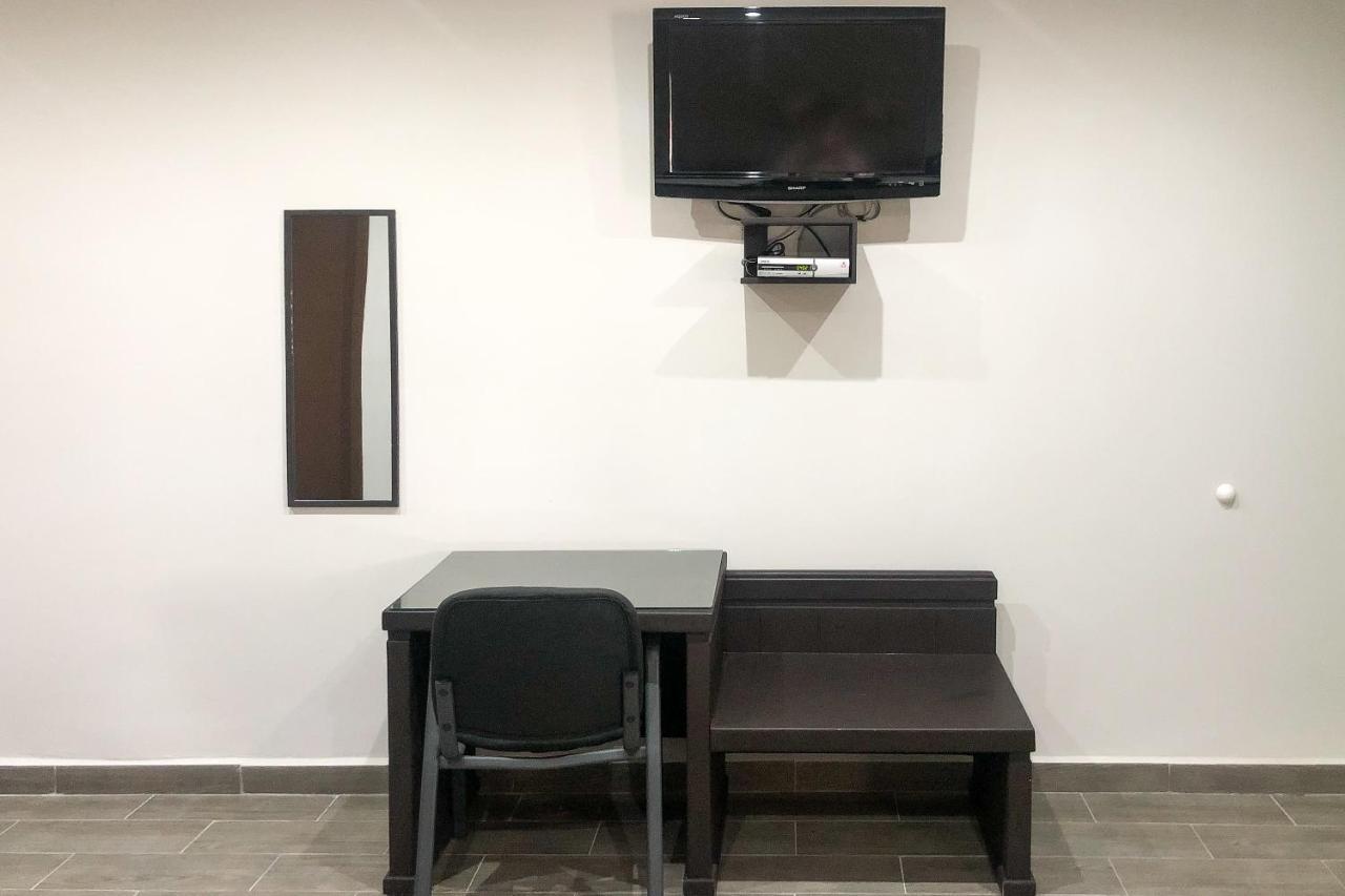 Capital O Palms Hotel, Acuna Ciudad Acuña 外观 照片