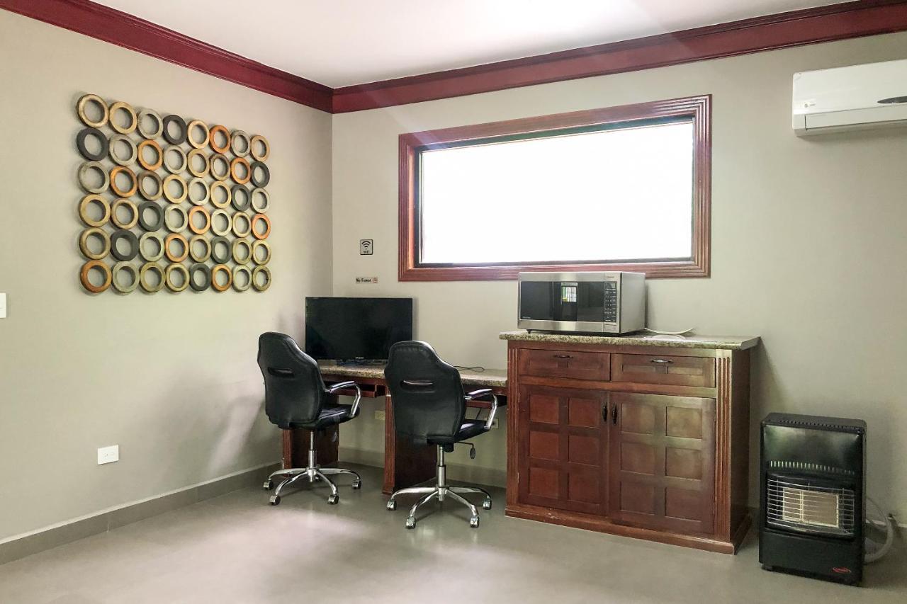 Capital O Palms Hotel, Acuna Ciudad Acuña 外观 照片